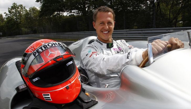 Michael Schumacher riceve il premio alla carriera Nurburgring Award - Foto 9 di 10