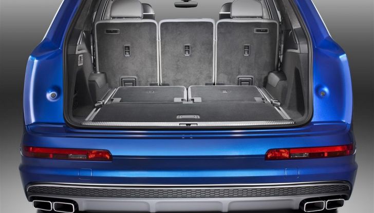 Audi SQ7 4.0 TDI: Il SUV Diesel con 900 Nm di coppia - Foto 9 di 19