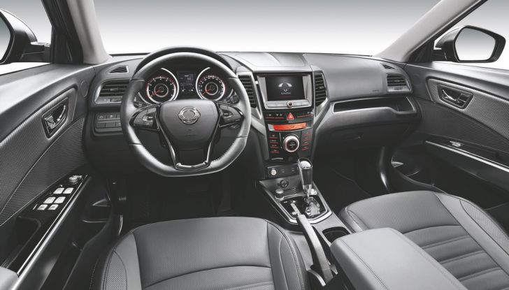 Ssangyong XLV: il primo crossover wagon del marchio coreano - Foto 15 di 15