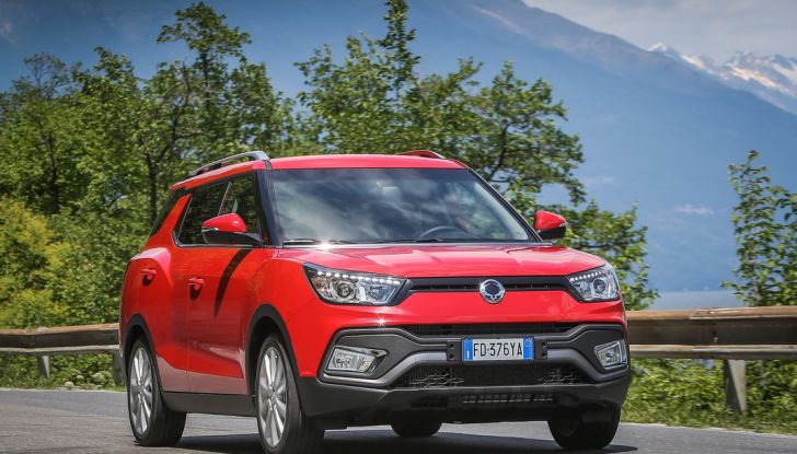 Ssangyong XLV: il primo crossover wagon del marchio coreano - Foto 8 di 15