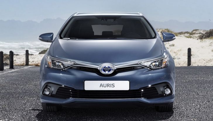 Toyota Auris Black Edition, il nuovo allestimento con colori esclusivi - Foto 2 di 14