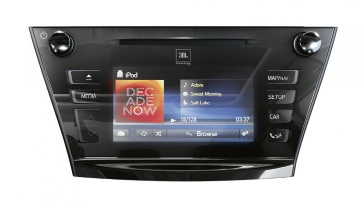 Toyota Prius +: maggiore comfort e tecnologia per il Model Year 2016 - Foto 11 di 14