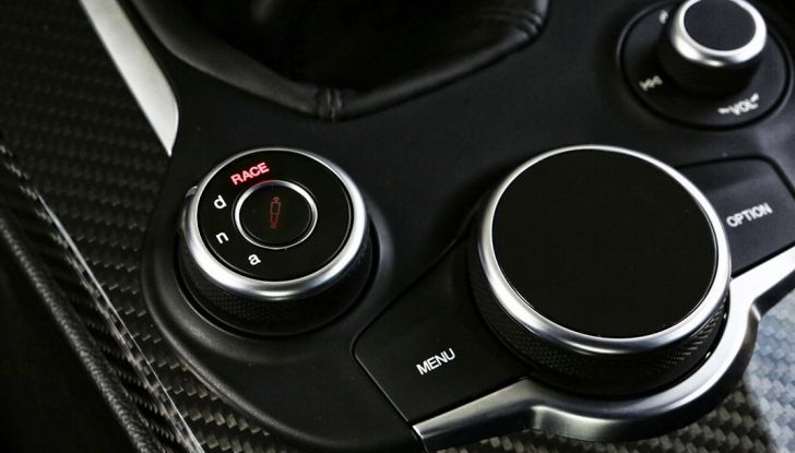 Alfa Romeo conferma la Giulia Quadrifoglio in versione EV: avrà 1000 cavalli! - Foto 15 di 22