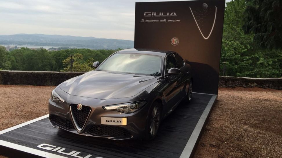 Alfa Romeo Giulia 2.2 Diesel, prova su strada e prime impressioni di guida  - Infomotori