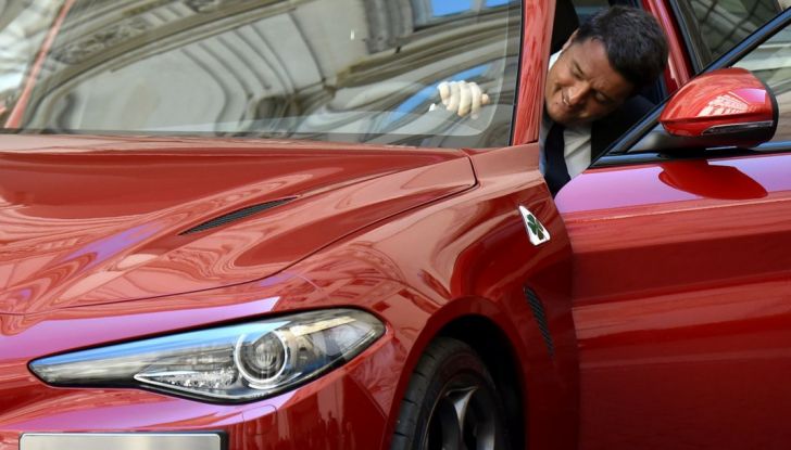 Alfa Romeo Giulia, per Renzi un messaggio di ripartenza dell’Italian Style - Foto 2 di 14