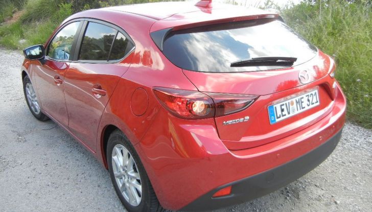 nuova mazda3 prova su strada