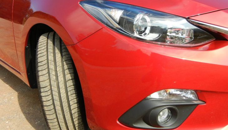 nuova mazda 3 dettagli anteriori