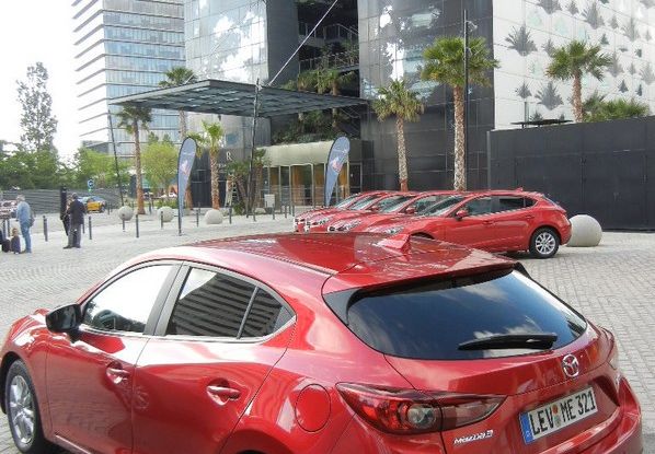 nuova mazda 3 test drive posteriore