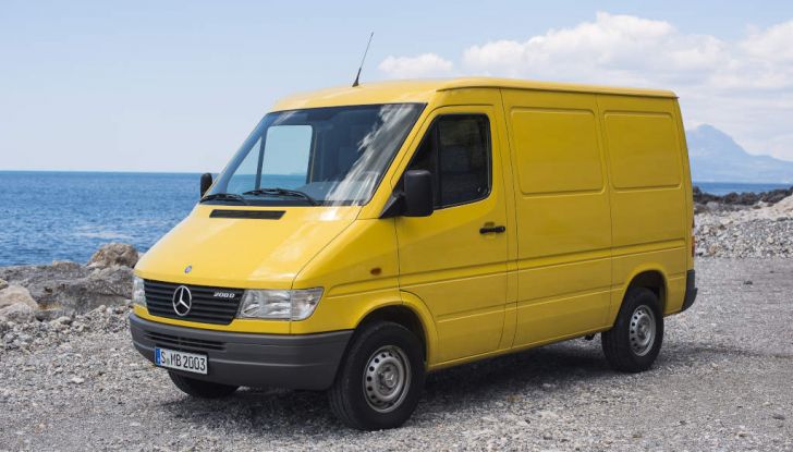 Mercedes Sprinter: prova su strada, allestimenti e prezzi - Foto 17 di 21