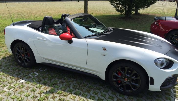 Abarth 124 Spider prova su strada, prezzi e prestazioni - Foto 2 di 10