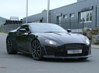 Torna la leggenda: Aston Martin Vantage 2018, primi test al Nurburgring