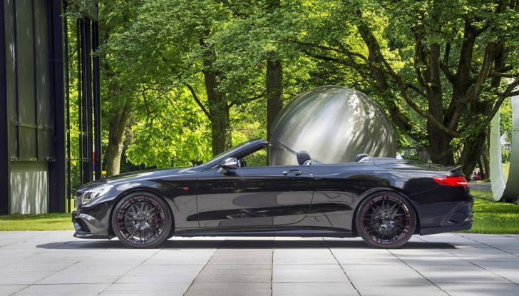 Brabus 850 6.0 Biturbo, la cabrio 4 posti più veloce del mondo - Foto 11 di 17