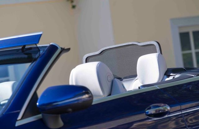 Nuova Mercedes Classe C Cabrio: prova su strada, motori, allestimenti e prezzi - Foto 11 di 11