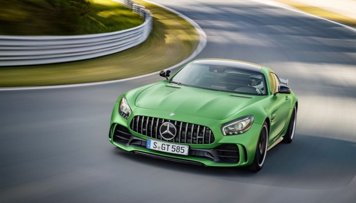 Nuova Mercedes AMG GT R: il V8 da 585CV e 700Nm - Foto 11 di 39