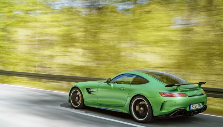 Nuova Mercedes AMG GT R: il V8 da 585CV e 700Nm - Foto 20 di 39