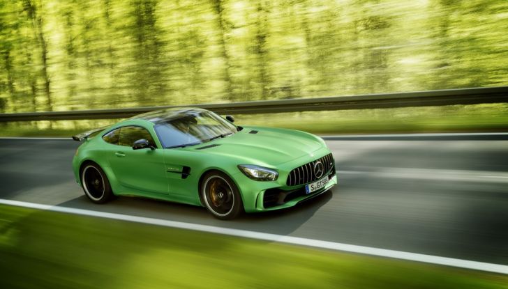 Nuova Mercedes AMG GT R: il V8 da 585CV e 700Nm - Foto 31 di 39