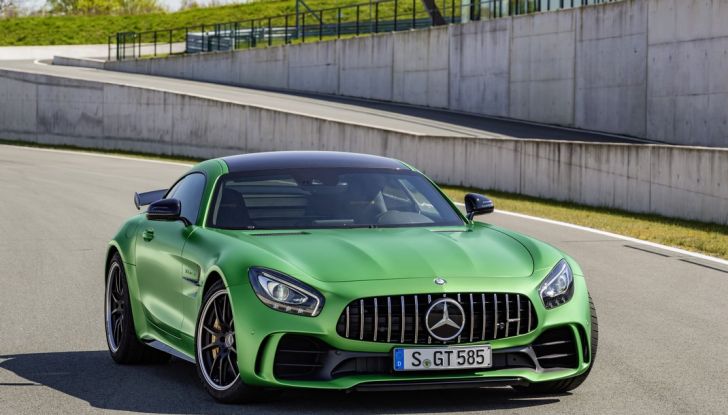 Nuova Mercedes AMG GT R: il V8 da 585CV e 700Nm - Foto 34 di 39