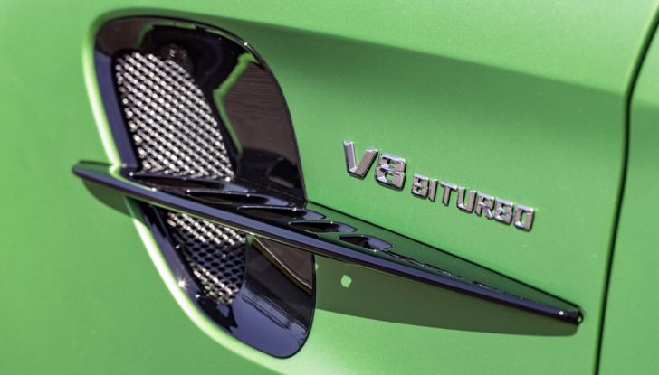 Nuova Mercedes AMG GT R: il V8 da 585CV e 700Nm - Foto 5 di 39