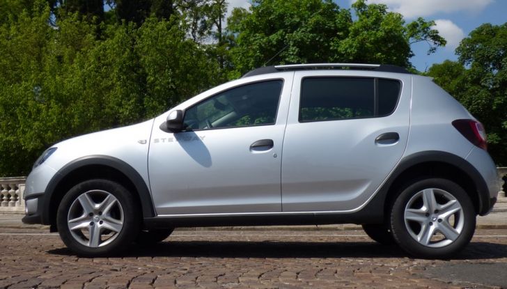 Dacia Sandero Stepway 0.9 TCe 90 CV prova su strada e prezzi (32)