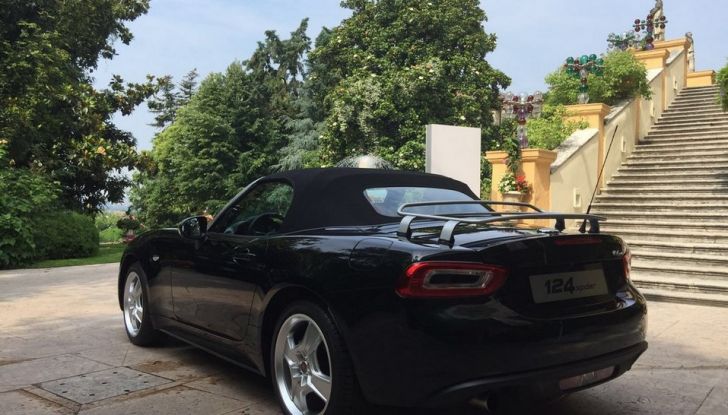 Fiat 124 Spider, vista 3/4 posteriore sinistra.