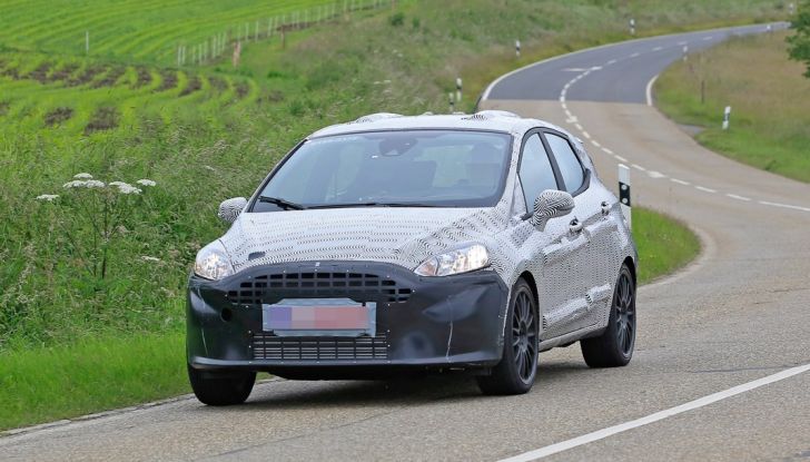 Nuova Ford Fiesta ST 2017, foto spia nei pressi di Nurburgring.