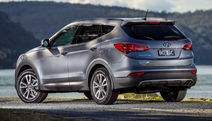 Hyundai sponsor ufficiale UEFA Euro 2016 con flotta di oltre 350 veicoli - Foto 6 di 14