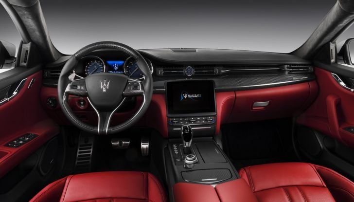 Le 7 berline di lusso: tra le ammiraglie, anche Maserati Quattroporte restyling - Foto 10 di 34