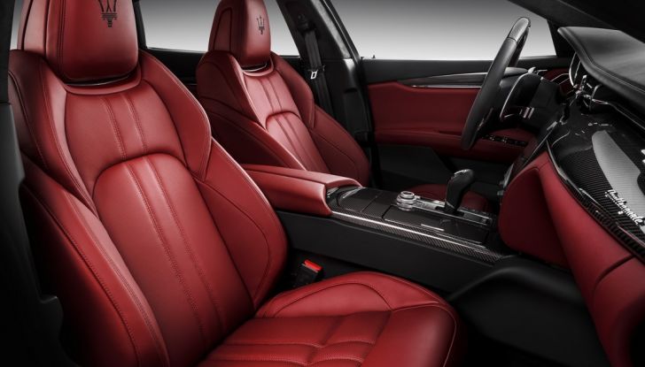 Le 7 berline di lusso: tra le ammiraglie, anche Maserati Quattroporte restyling - Foto 9 di 34