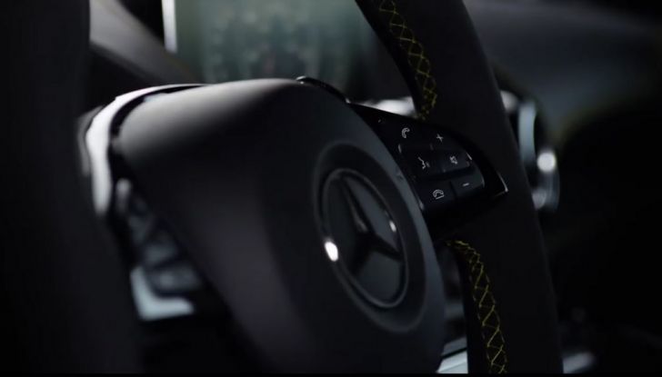 Nuova Mercedes AMG GT R: le prime immagini - Foto 2 di 11