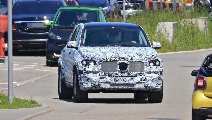 Nuova Mercedes GLE, le immagini dei primi test su strada - Foto 7 di 18