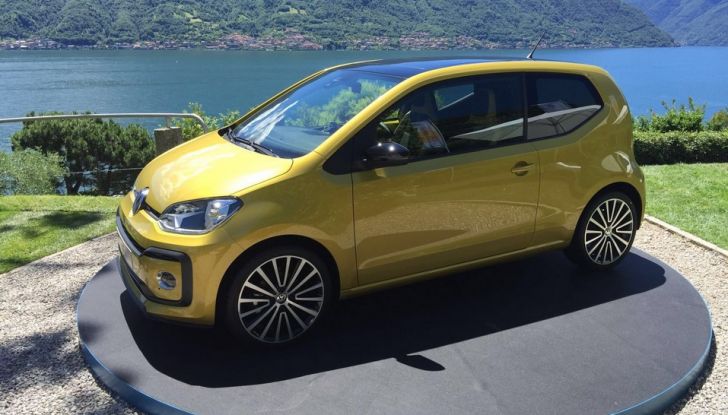 Nuova Volkswagen up! restyling, prova​ta​ su strada​ la nuova citycar con un prezzo di 11.000 euro - Foto 14 di 16