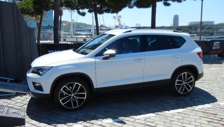 Nuova Seat Ateca: prova su strada, caratteristiche tecniche, motori e prezzi - Foto 15 di 26