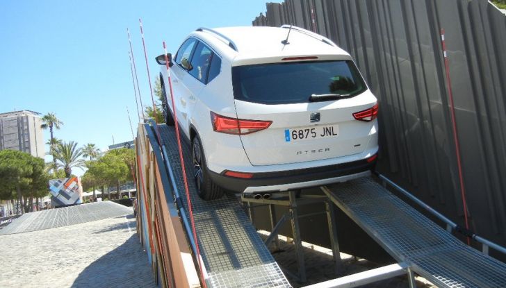 Nuova Seat Ateca: prova su strada, caratteristiche tecniche, motori e prezzi - Foto 16 di 26