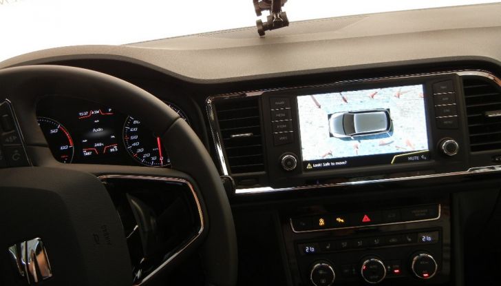 Nuova Seat Ateca: prova su strada, caratteristiche tecniche, motori e prezzi - Foto 23 di 26