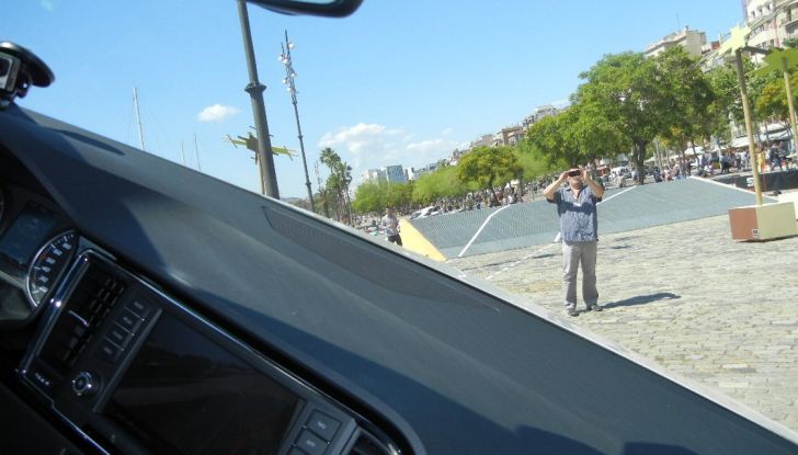 Nuova Seat Ateca: prova su strada, caratteristiche tecniche, motori e prezzi - Foto 25 di 26