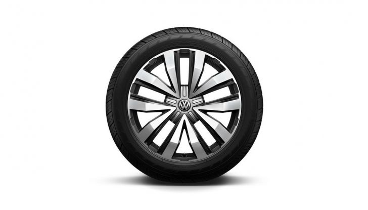 Nuovo Volkswagen Amarok: prova su strada, allestimenti, motori e prezzi - Foto 9 di 10