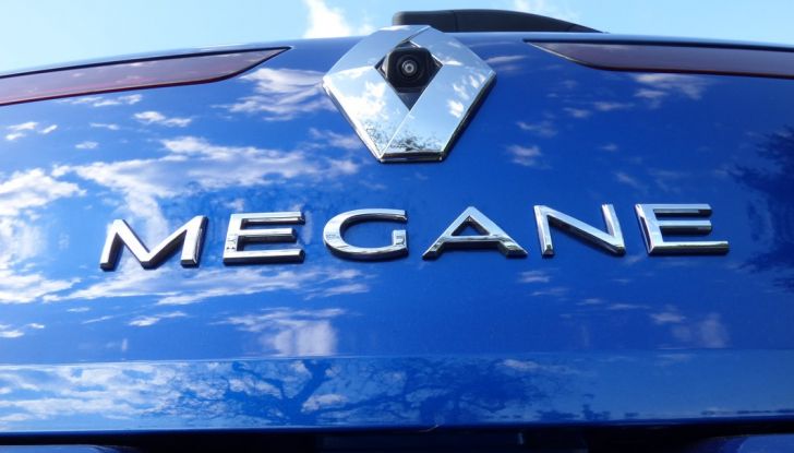 Renault Mégane GT Line da 130CV, prova su strada, impressioni e prezzi - Foto 10 di 36