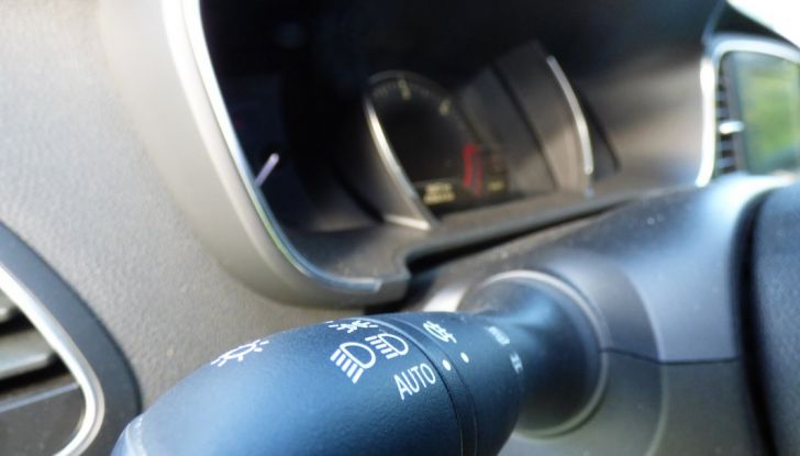 Renault Mégane GT Line da 130CV, prova su strada, impressioni e prezzi - Foto 30 di 36