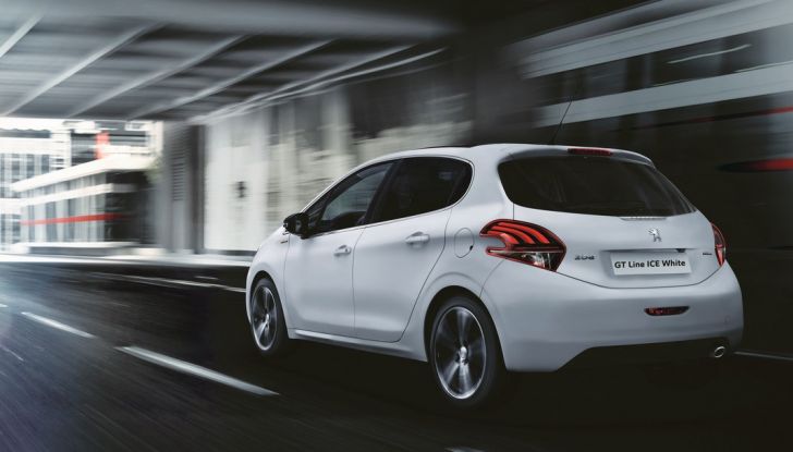 Peugeot 208 GT Line: edizione limitata Ice White - Foto 8 di 8