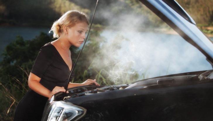 Come evitare che il motore dell’auto si surriscaldi: manutenzione del radiatore - Foto 5 di 7