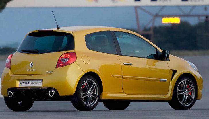 Renault Clio: oltre 25 anni di storia - Foto 14 di 23