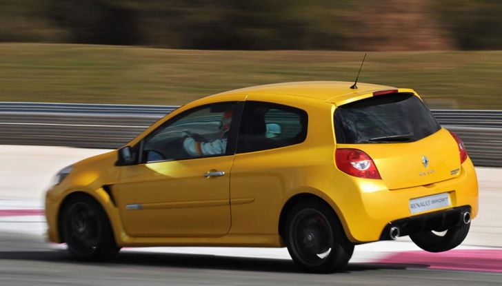 Renault Clio: oltre 25 anni di storia - Foto 13 di 23