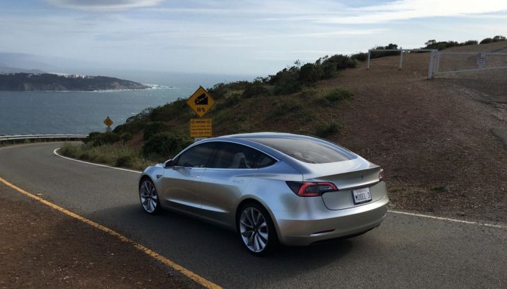Tesla Model 3: ecco le nuove foto - Foto 3 di 5