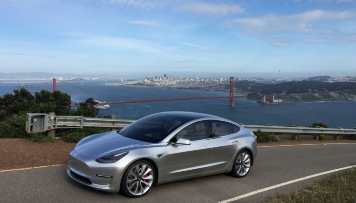 Tesla Model 3: ecco le nuove foto - Foto 4 di 5