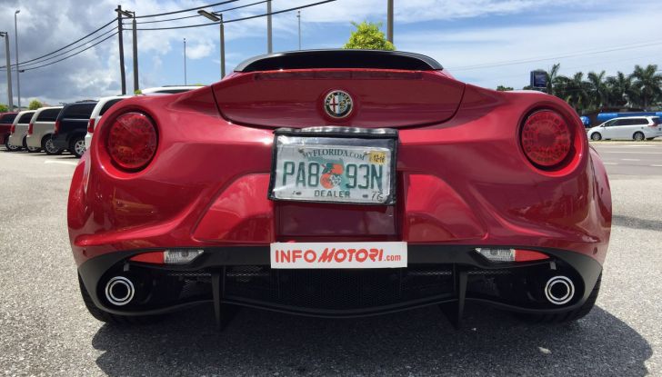 alfa romeo 4c posteriore