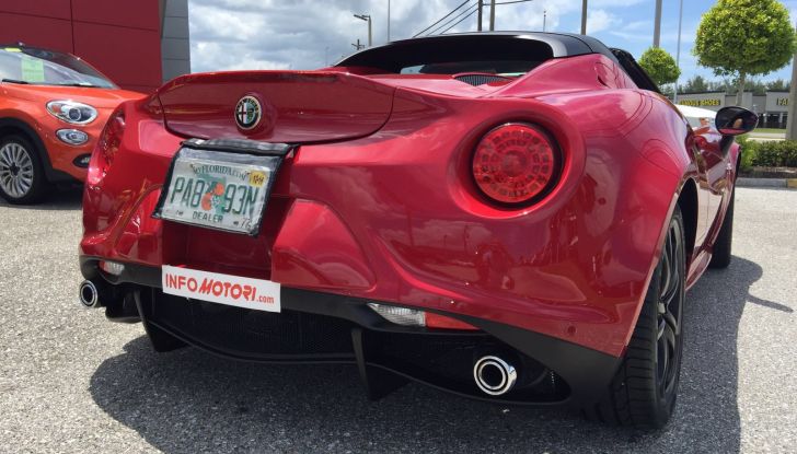 alfa romeo 4c posteriore