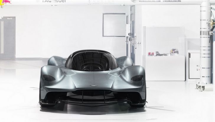 Aston Martin e Red Bull, dalla collaborazione nasce la supercar AM-RB 001 - Foto 6 di 10