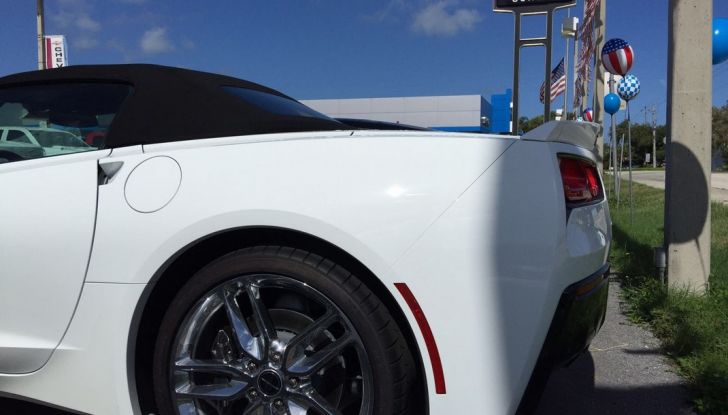 Test Drive: Chevrolet Corvette Cabrio 6.2 V8 provata negli USA - Foto 4 di 19