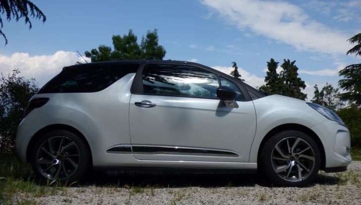 DS3 Berlina Sport & Chic laterale