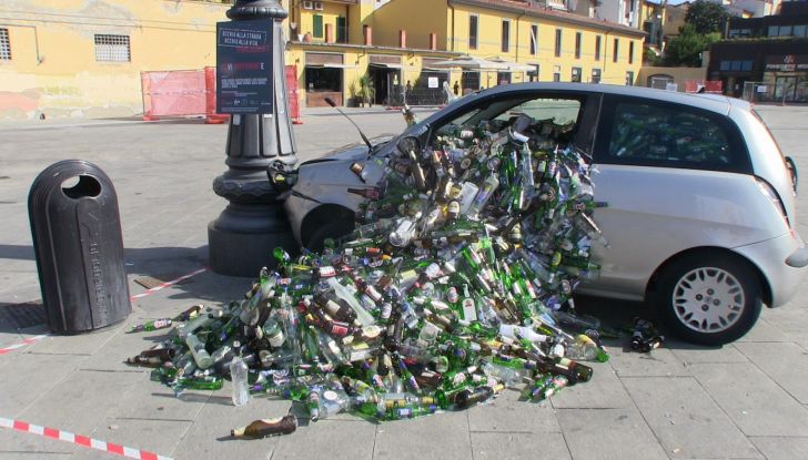 Le pubblicità più pazze e originali del mondo dell’auto - Foto 3 di 26